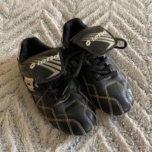 Lotto Soccer Cleats